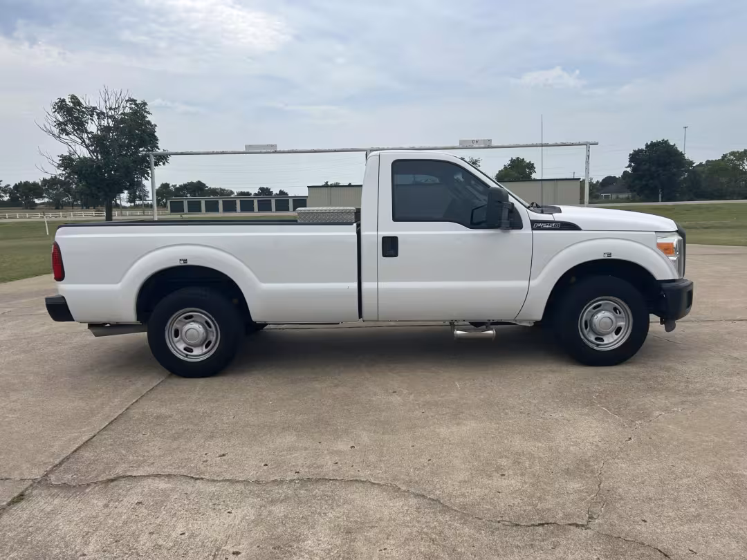 2013 Ford F-250 SD - 1FTBF2A69DEB82361 - Image #9